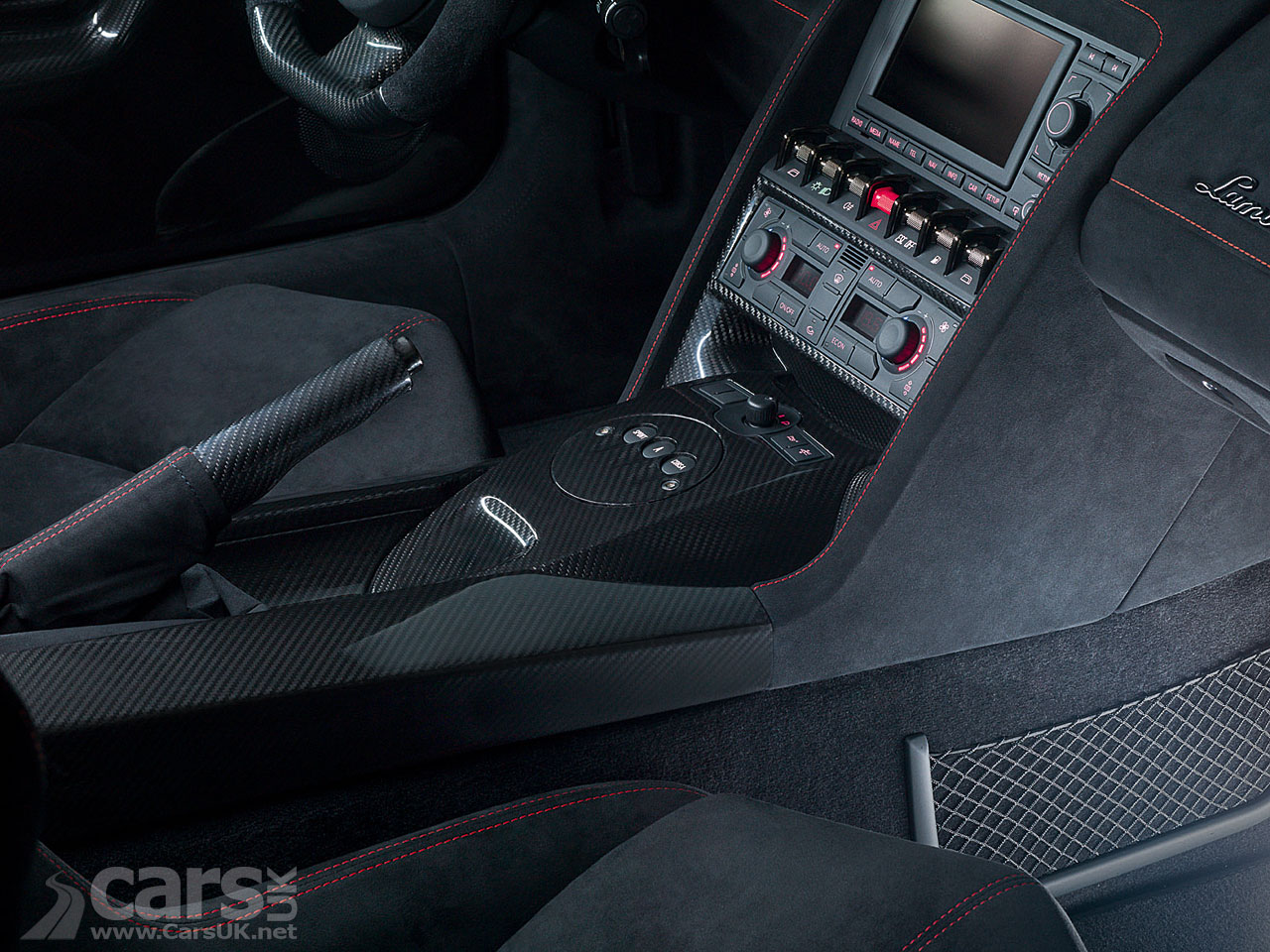 2013-lamborghini-gallardo-10.jpg