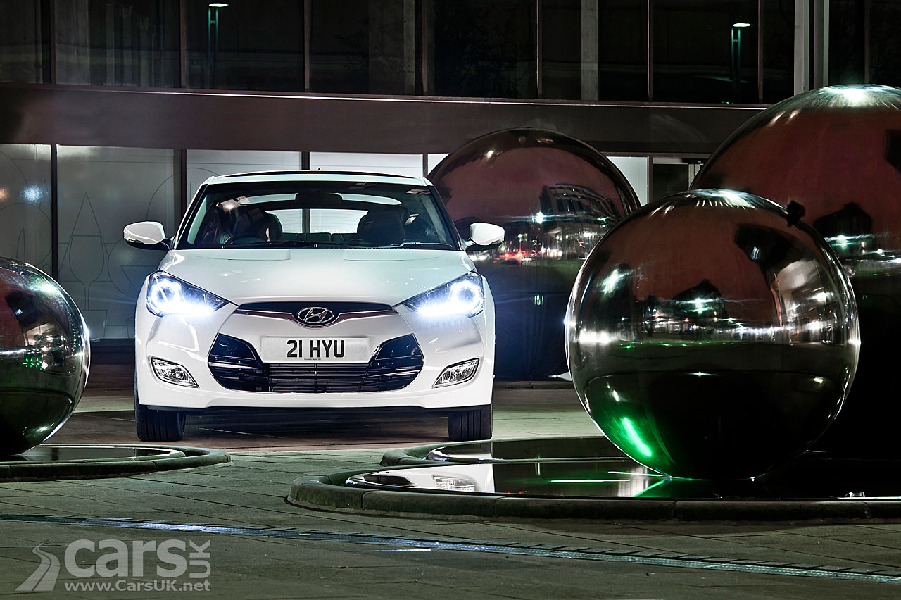 Hyundai Veloster Race Game in Times Square (video)