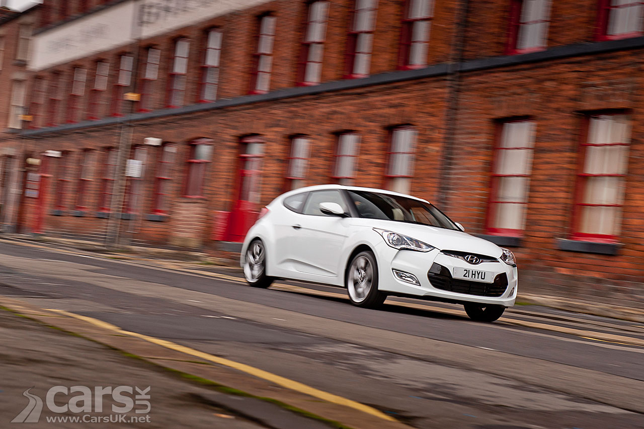Hyundai Veloster Race Game in Times Square (video)