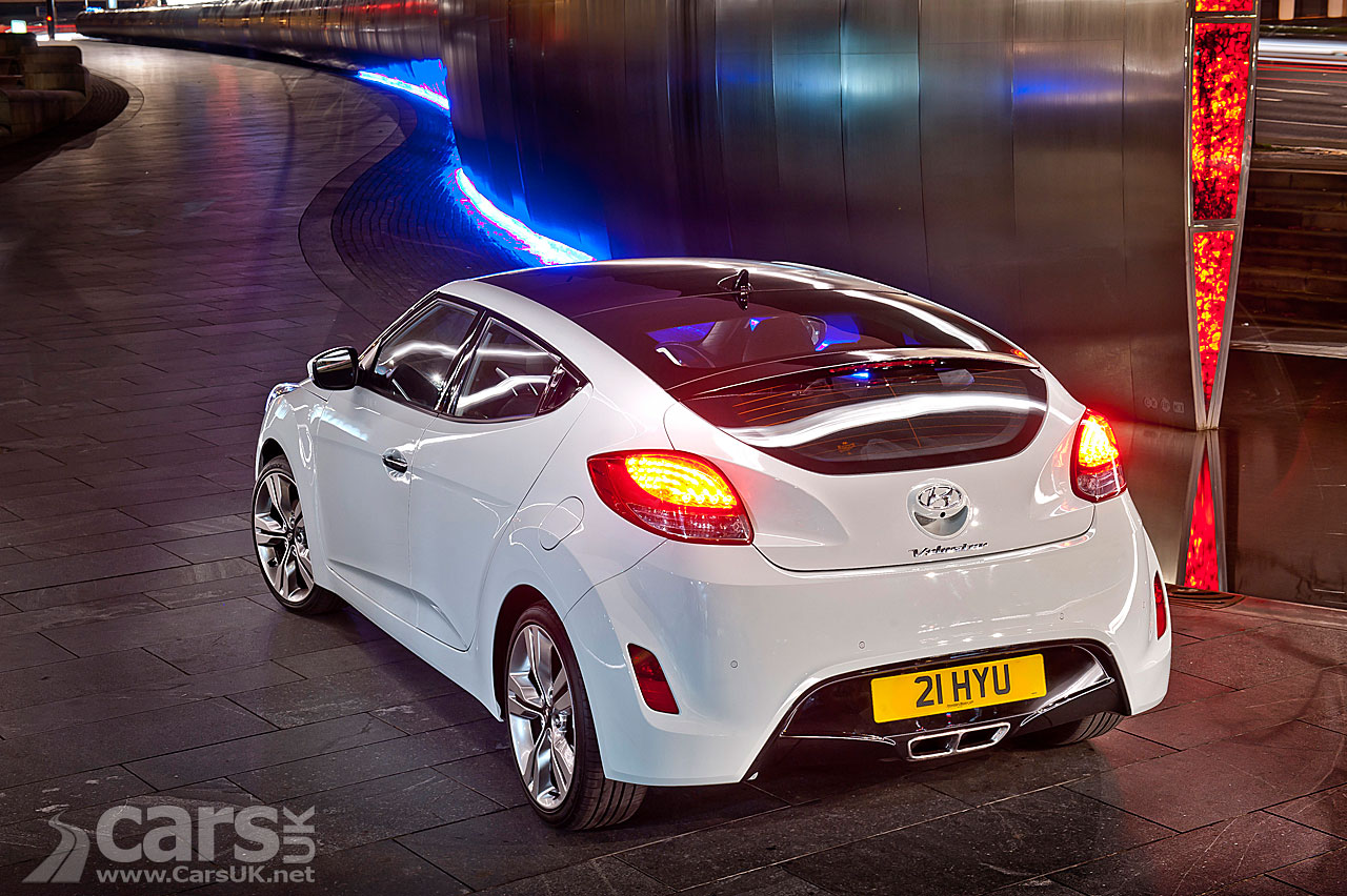 Hyundai Veloster Race Game in Times Square (video)