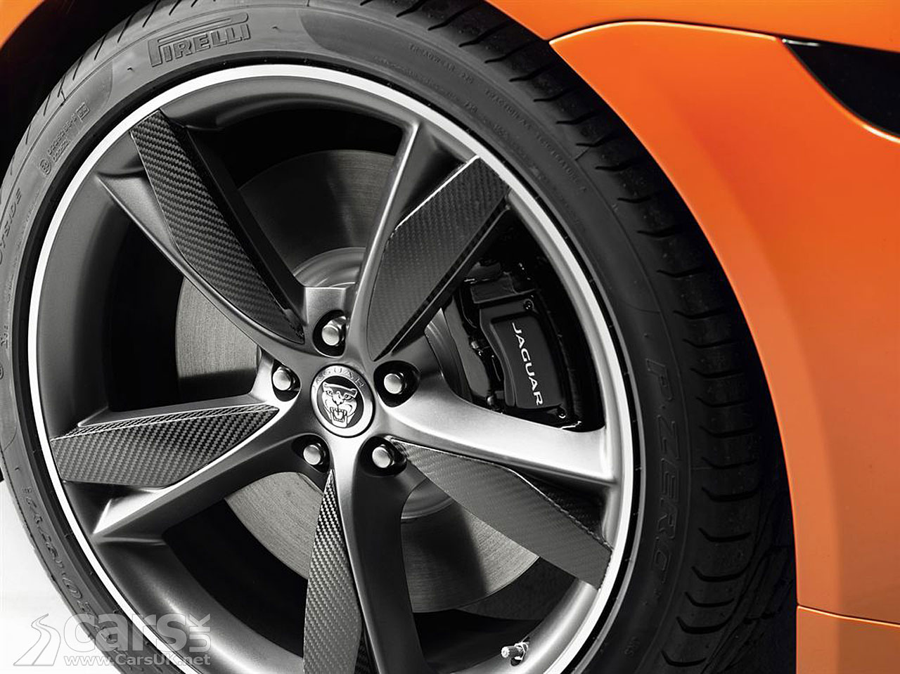 Jaguar F-Type Firesand Black Pack