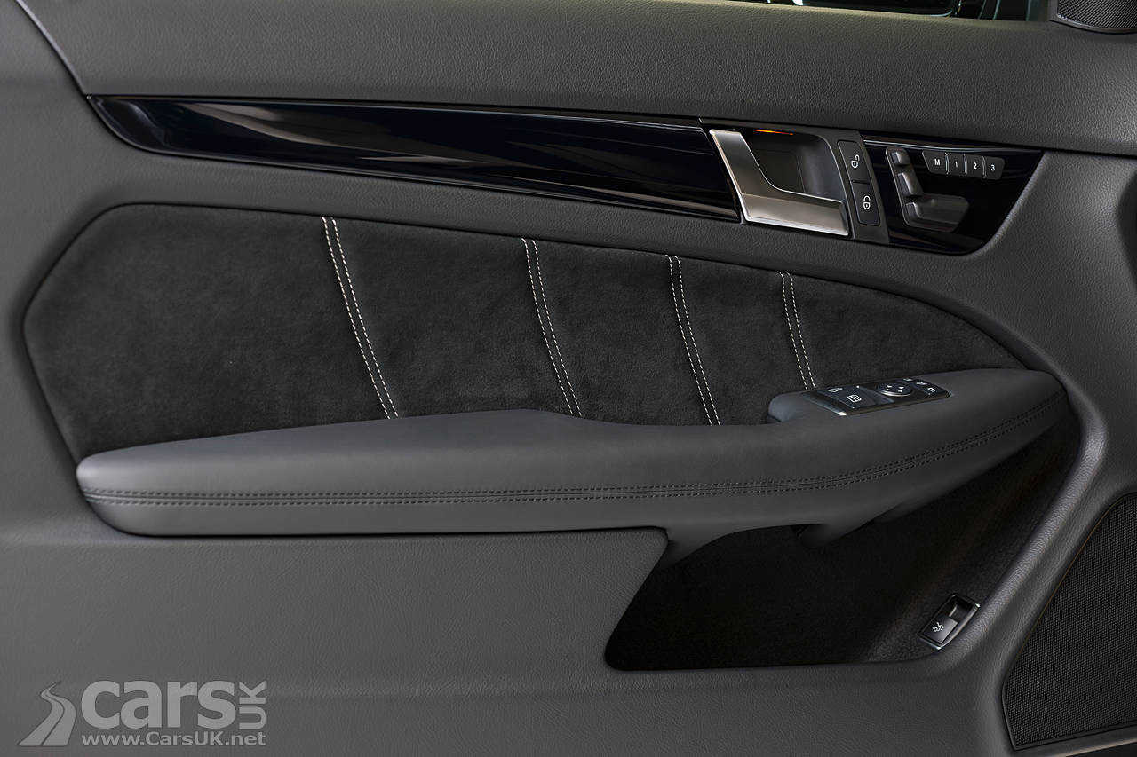 Mercedes C 63 AMG Edition 507 door interior photo