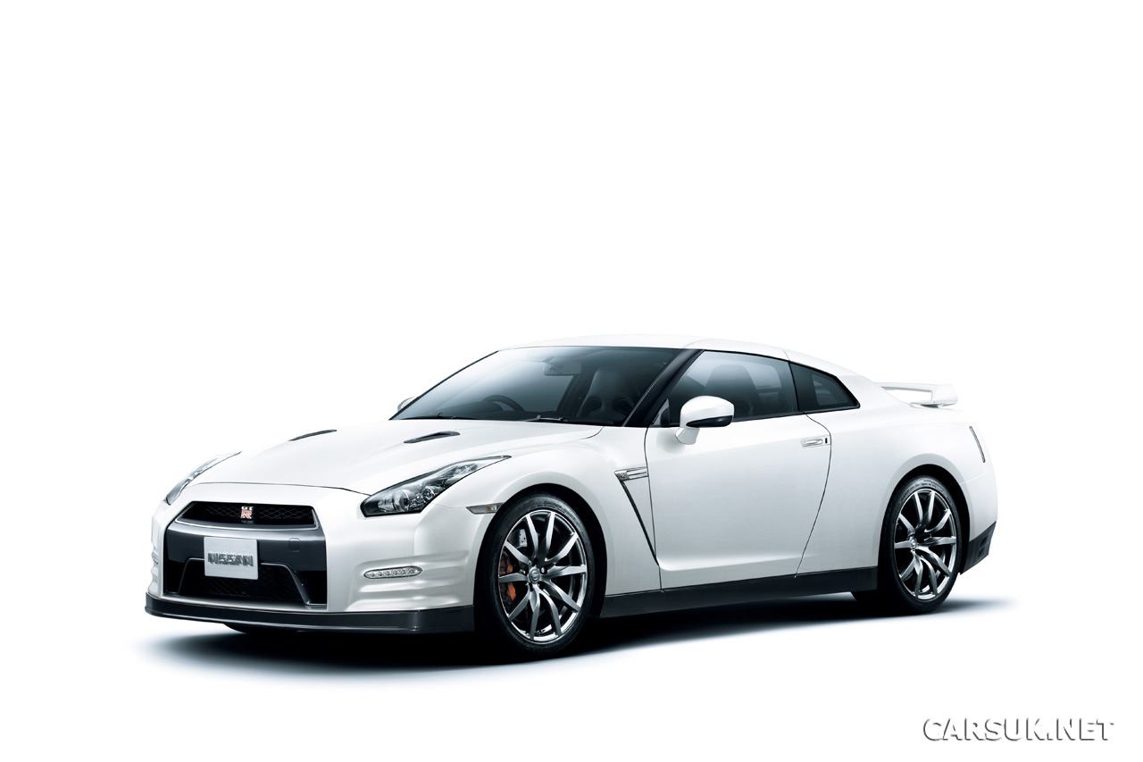Nissan gt 2011