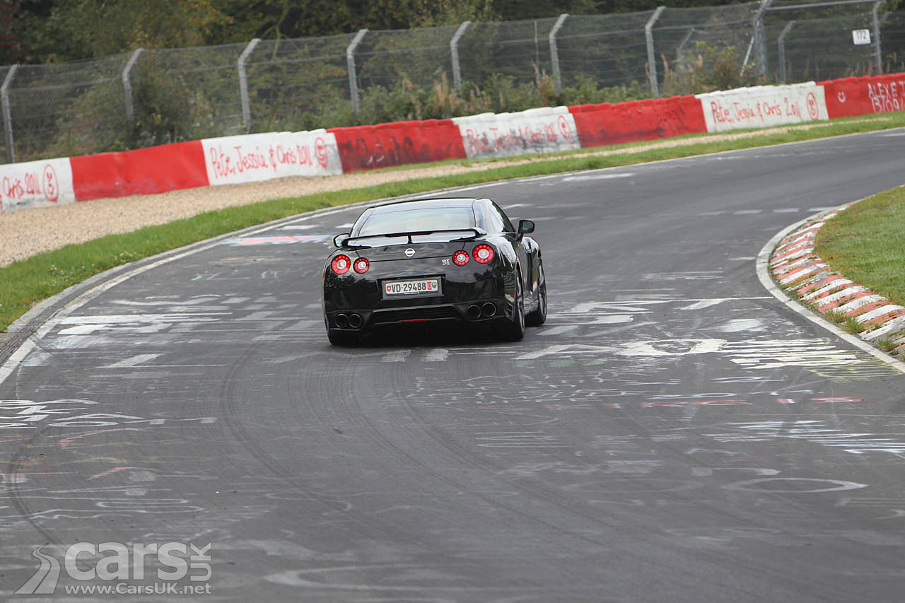 Ниссан gt 33