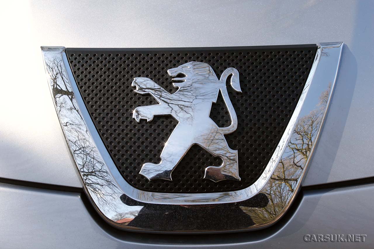 Решетка peugeot 4007