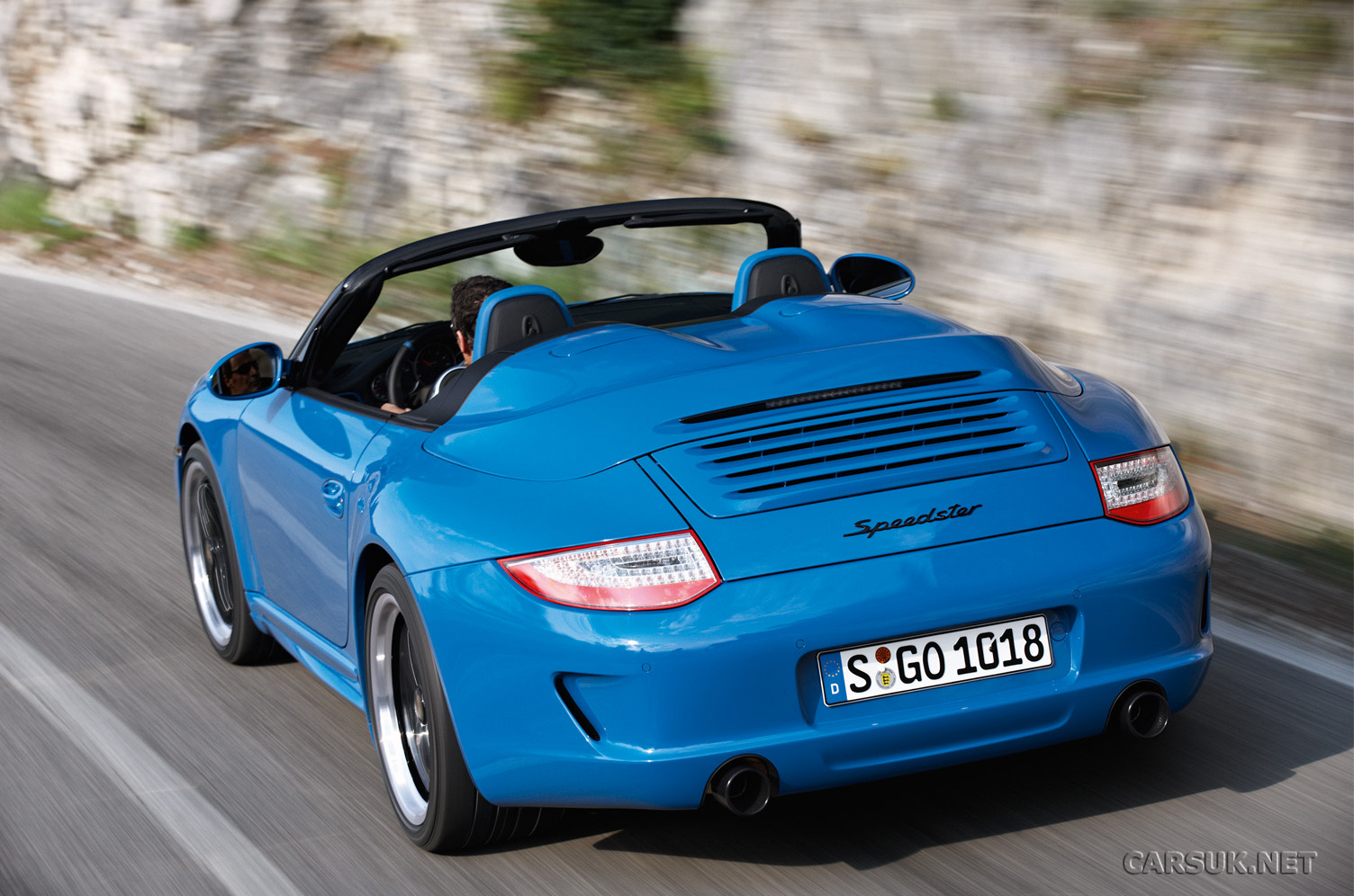 One of the Phantom Porsche 993 911 Speedsters Becomes a Reality through the Special Order