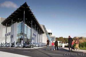 Car dealers are buying stock again