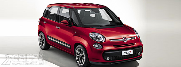 Red Fiat 500L