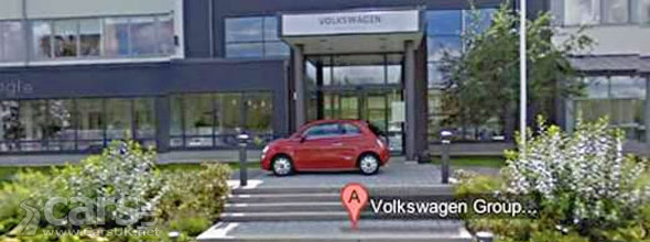 Fiat Photo Bombs VW