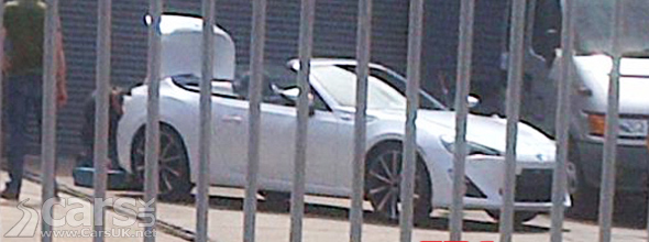 Toyota GT86 Convertible spy photo
