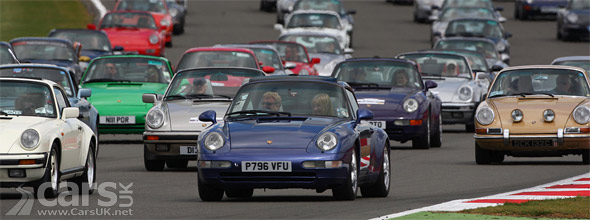 Photo Porsche 911s Silverstone Parade