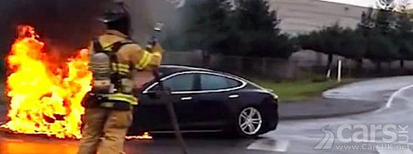 Photo Tesla Model S Fire