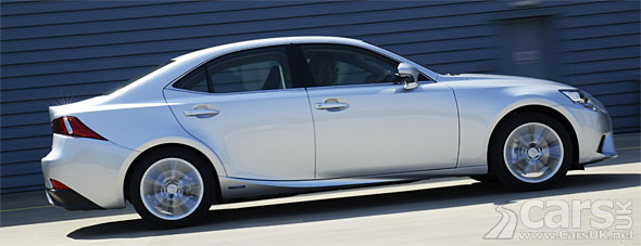 Photo New Lexus IS 300h Executive Edition