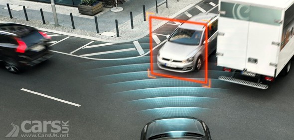 Photo Volvo XC90 gets Auto Brake Function at Intersection