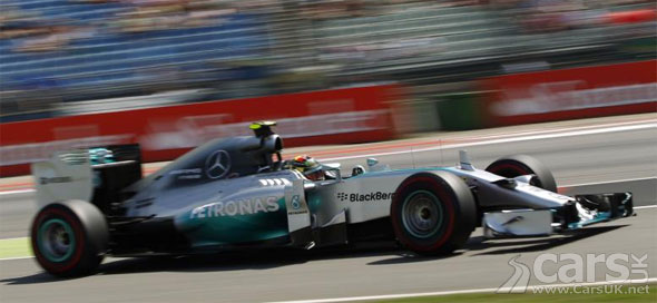 Photo Rosberg takes pole in the 2014 German Grand Prix