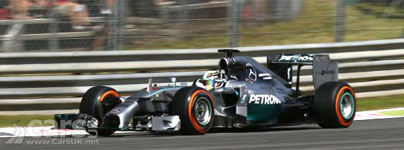 Photo Lewis Hamilton on Pole for 2014 Italian Grand Prix