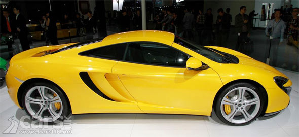 Photo McLaren 625C