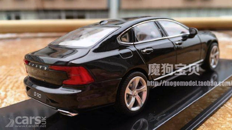 Photo New Volvo S90 Rear View