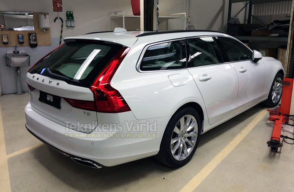 Photo New Volvo V90 Estate 