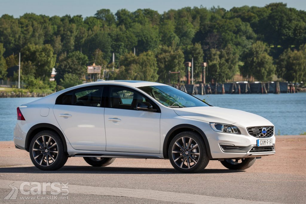 Photo Volvo S60 Cross Country UK