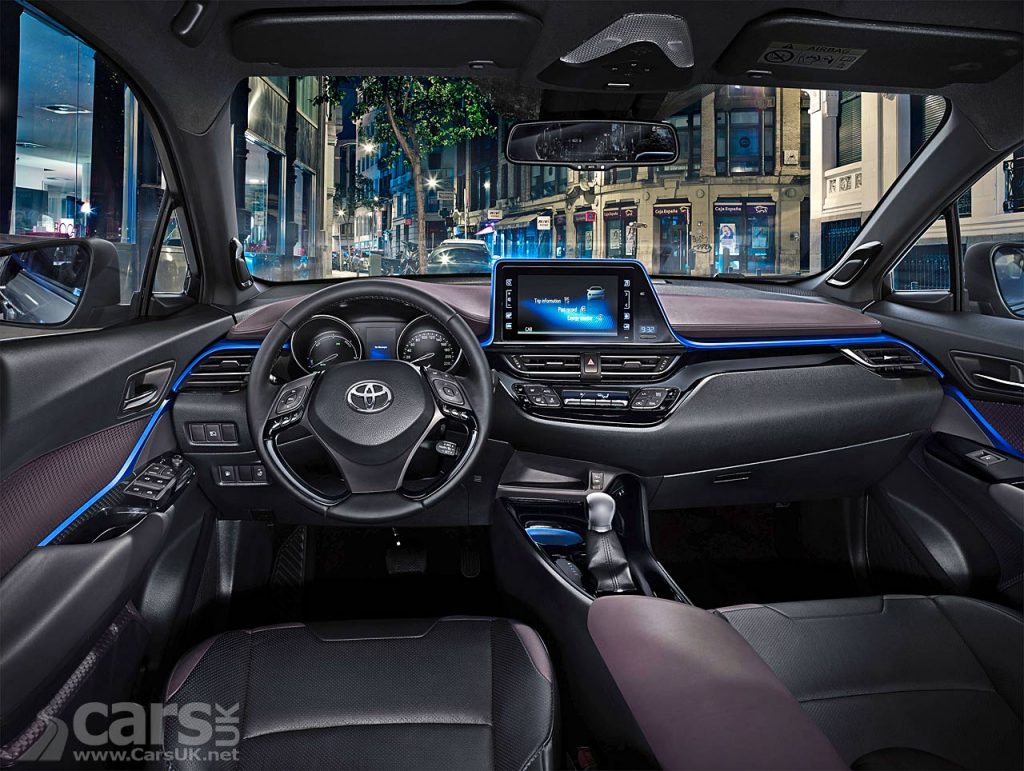 Photo Toyota C-HR Interior