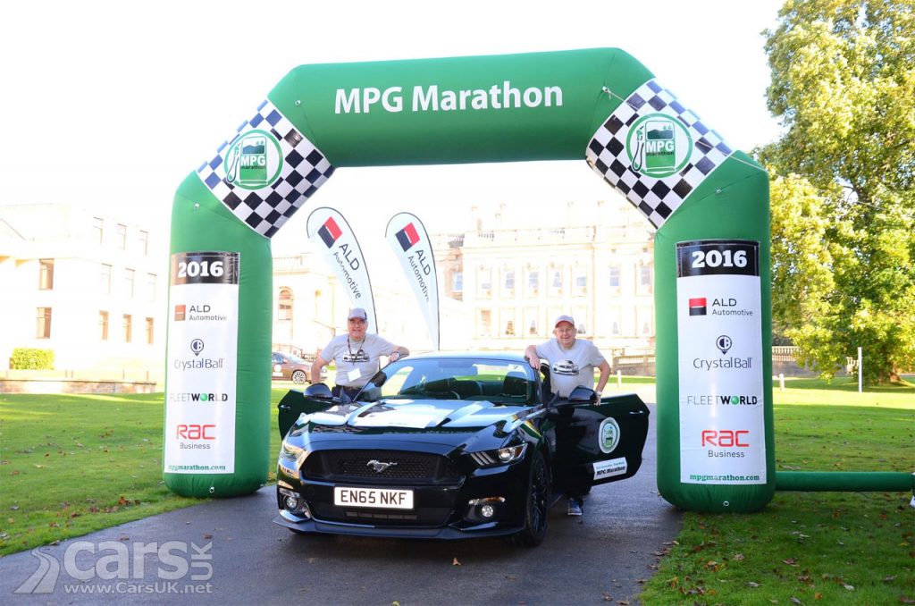 Photo Ford Mustang with 5.0 litre V8