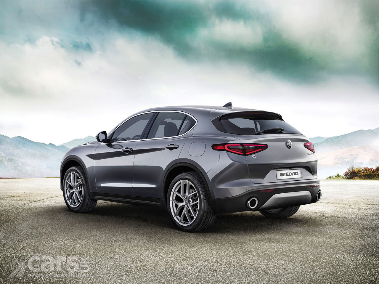 Photo Alfa Romeo Stelvio First Edition Rear View