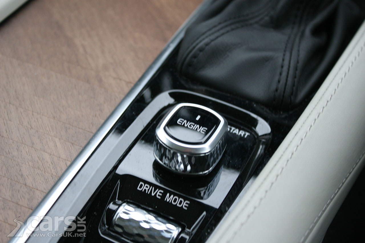 Photo 2017 Volvo V90 D5 PowerPulse AWD Inscription Mode Knob
