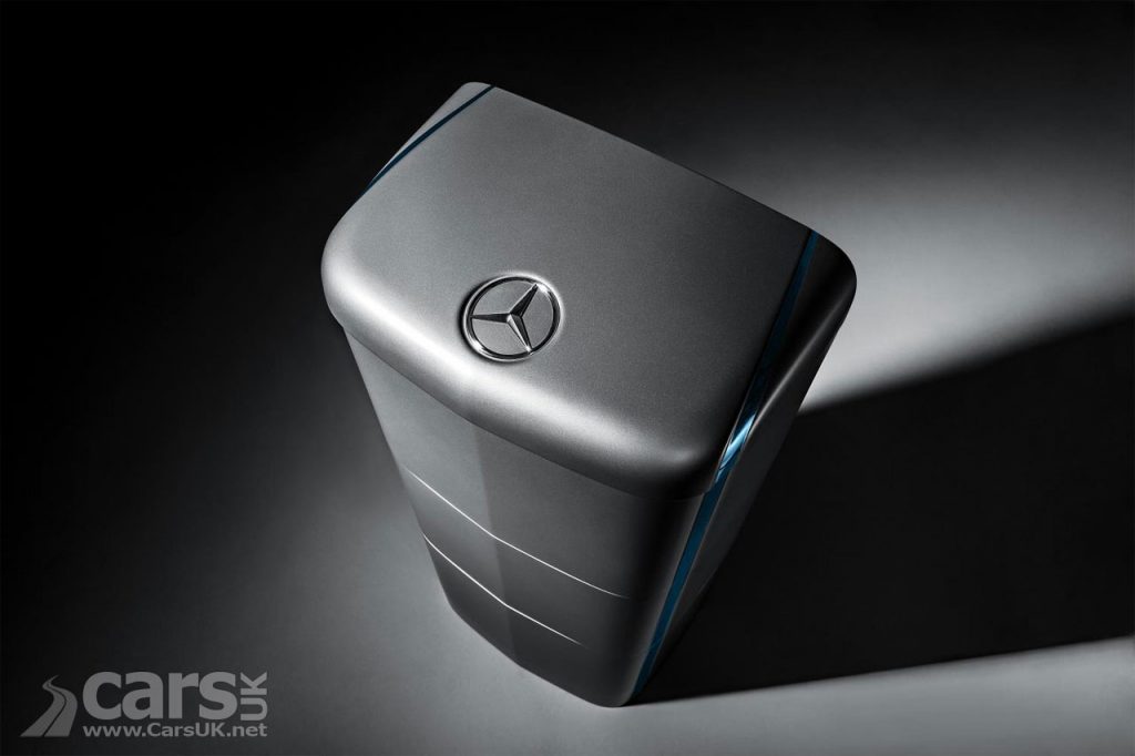 Photo Mercedes-Benz Energy batteries