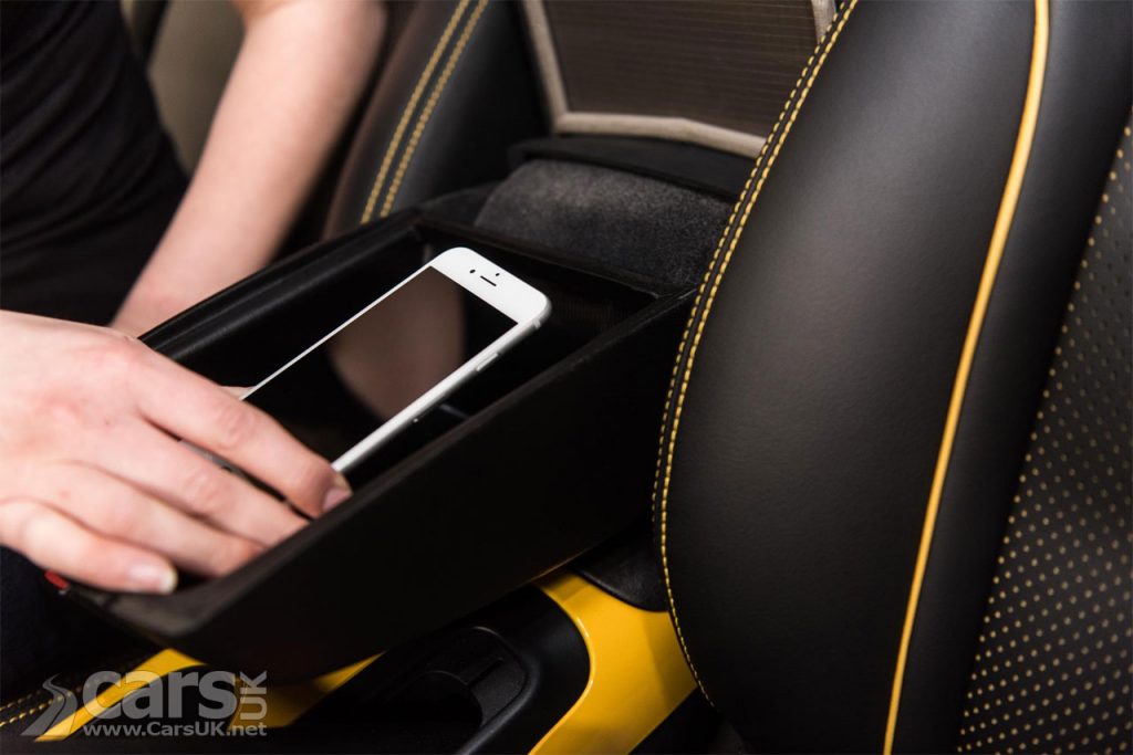 Photo Nissan Signal Shield