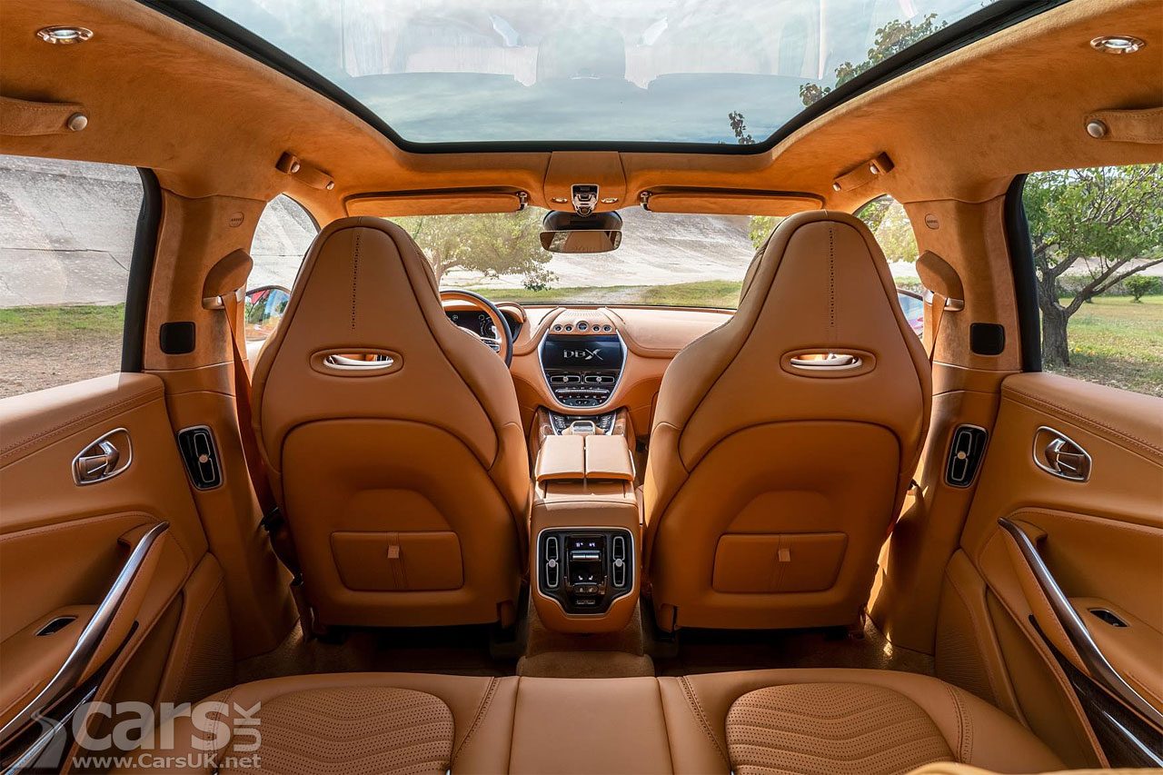 Photo Aston Martin DBX SUV Interior