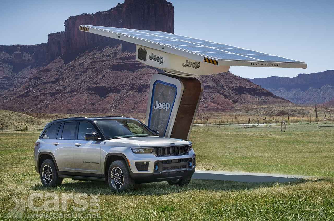 The 2022 Jeep Grand Cherokee comes with a plug-in hybrid option