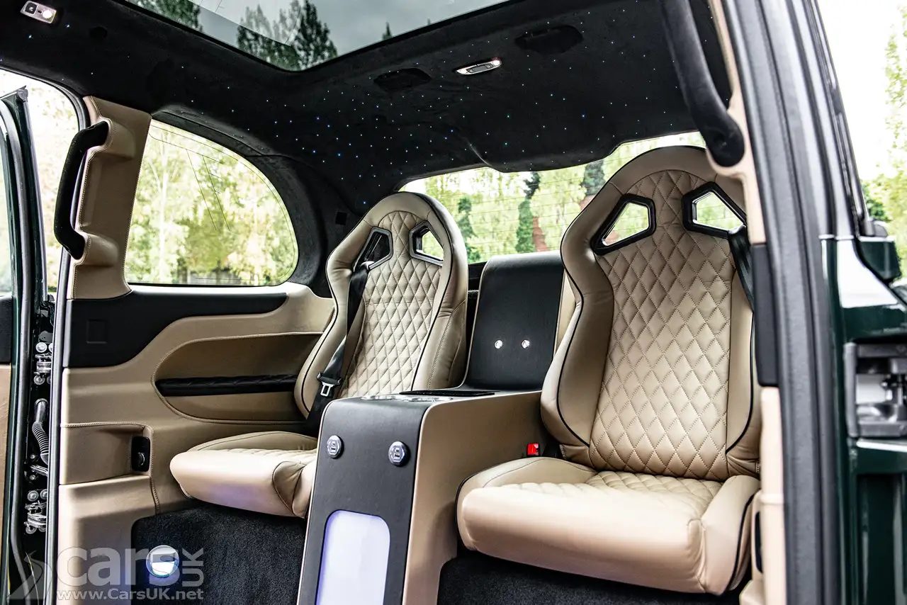 Farelady Edition by Kahn TX5 London Taxi interior