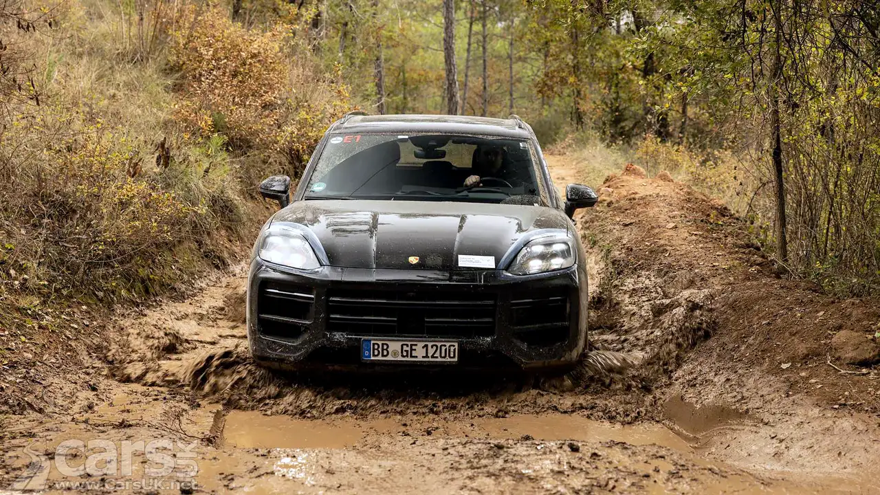 Porsche Cayenne extensive UPDATE teased testing
