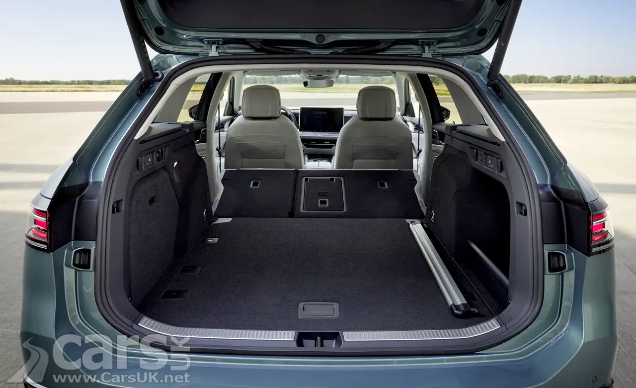 New Volkswagen Passat Estate boot open view