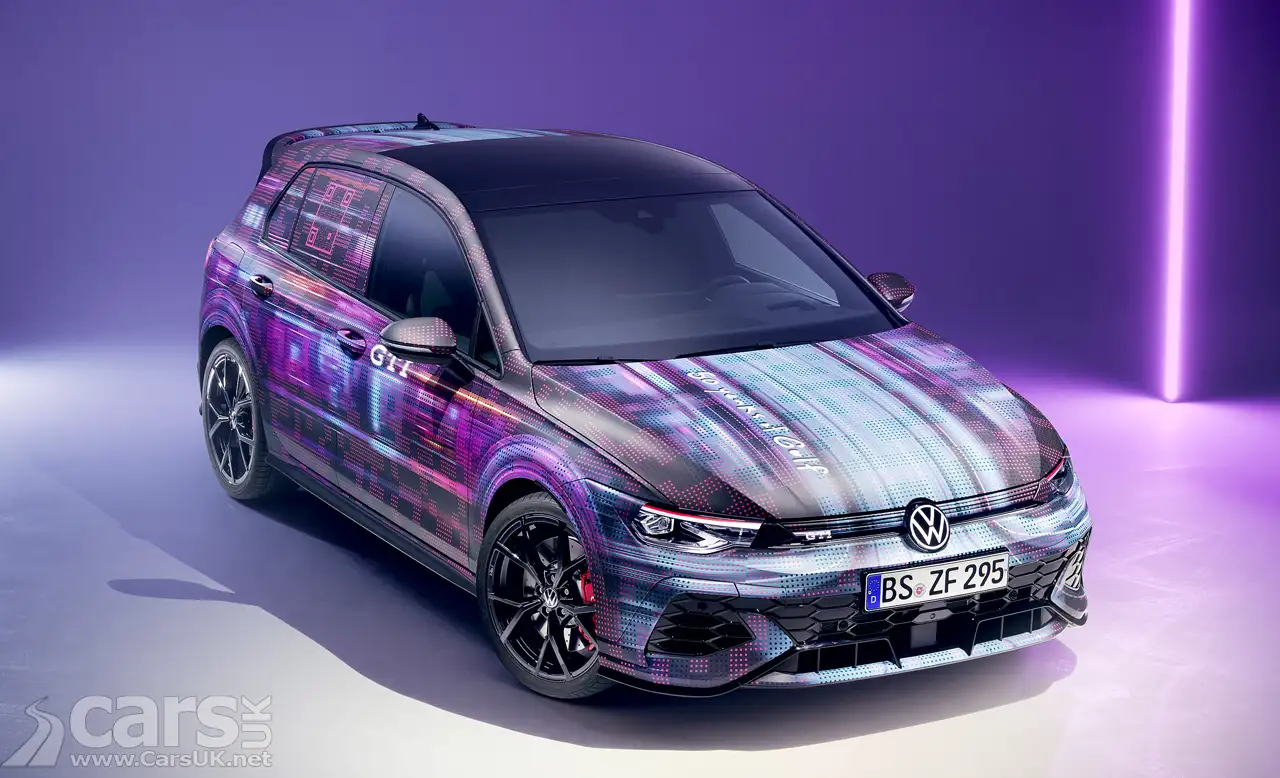 New Volkswagen Golf camouflaged