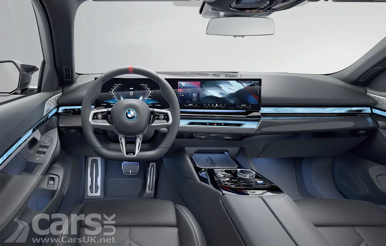 BMW M60 xDrive Touring interior