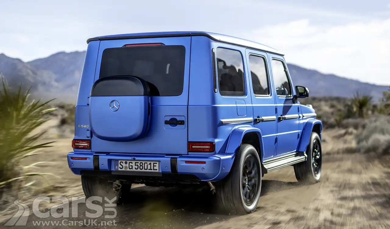 Mercedes-Benz G 580 with EQ Technology in blue rear view
