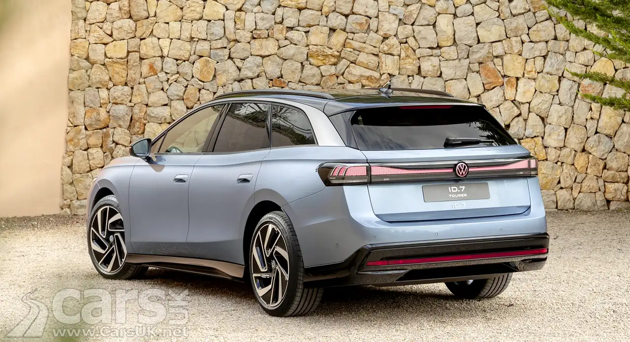 Volkswagen ID.7 Tourer Pro Match rear view