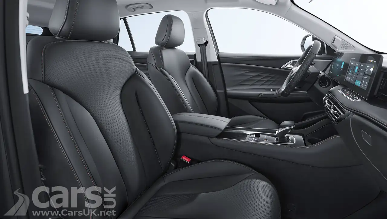 New MG HS interior