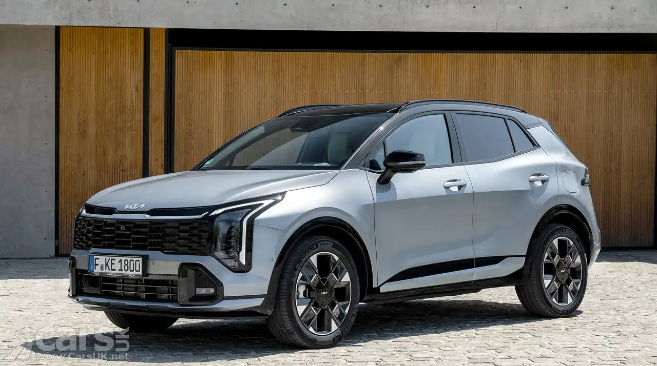 2025 Kia Sportage Gt-line front view