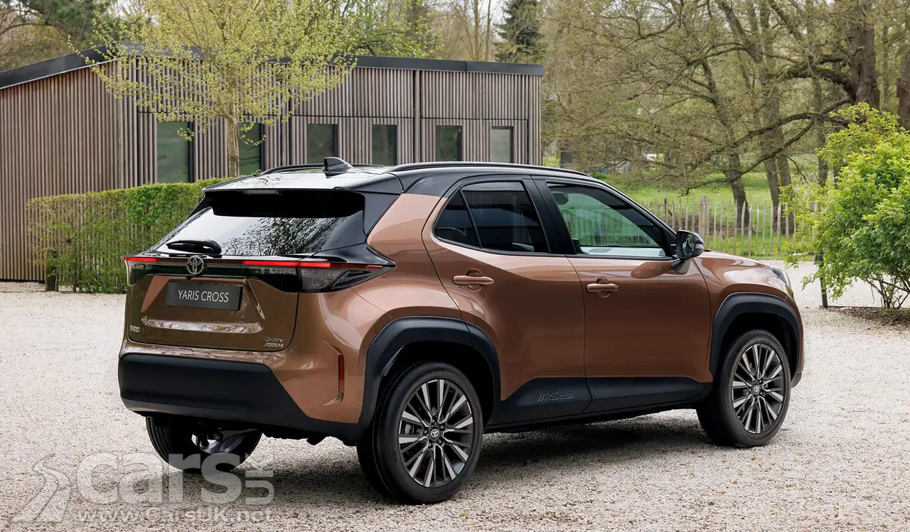 2026 Toyota Yaris Cross rear view