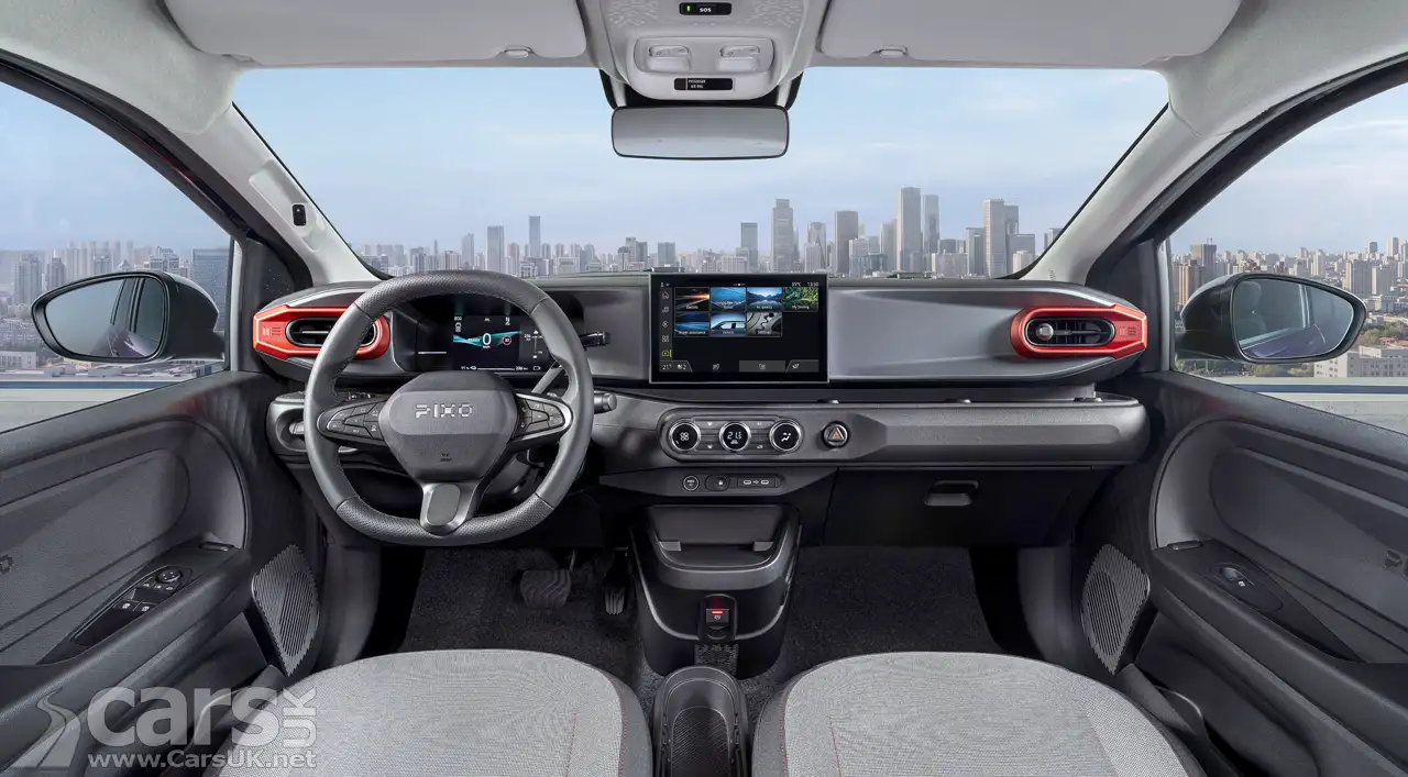 New Nissan Pixo interior